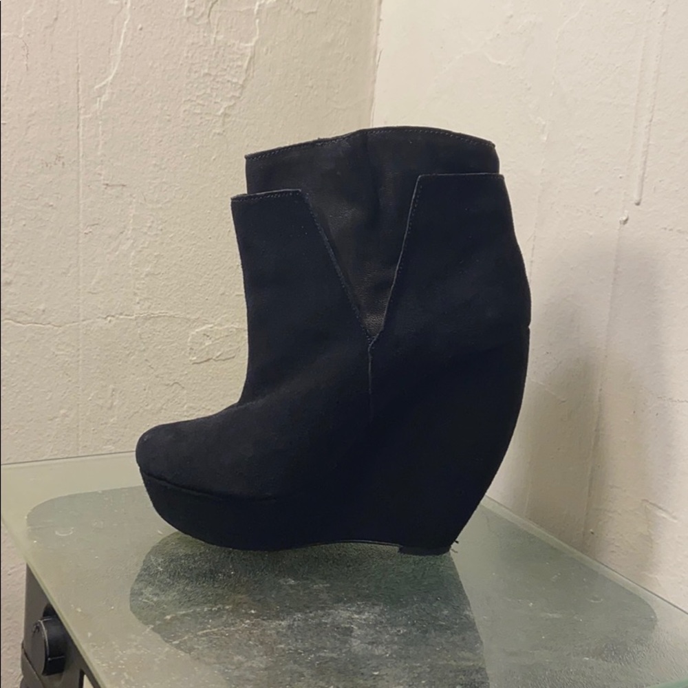 Joe’s Jeans genuine suede boots